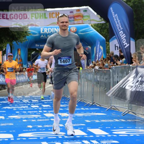 29.06.2025 - hella hamburg halbmarathon Strokosch-Dieckow http://msf.ph/oto/8349901 29.06.2025 10:32:01 Ziel 1407, 1686, 4129, 4698, 6619, 11150, 11199, 11370, 15826, 16505, 16736 meine-sportfotos.de