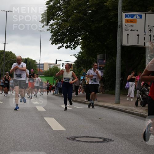 29.06.2025 - hella hamburg halbmarathon Yannick Fuchs http://msf.ph/oto/8349981 29.06.2025 10:52:39 20KM 1946, 1951, 2027, 2159, 2250, 2619, 2711, 2855, 2996, 4550, 4767, 5084, 5675, 6860, 7659, 8089, 8392, 9156, 9353, 9553, 9555, 9835, 10020, 10268, 10518, 10539, 10703, 10915, 11605, 11808, 11846, 12734, 12735, 12809, 13654, 13694, 14355, 14673, 14914, 16206, 16409, 16922, 16924, 17531, 17665, 17782, 17810, 17814, 17839, 17852, 17931, 17967, 18112, 18232, 18556, 18682, 18727, 18730, 18833, 18954, 18985, 19002, 19003 meine-sportfotos.de