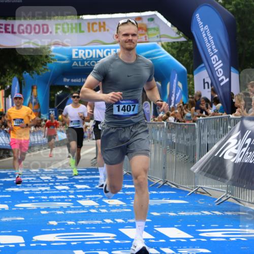 29.06.2025 - hella hamburg halbmarathon Strokosch-Dieckow http://msf.ph/oto/8350000 29.06.2025 10:32:01 Ziel 1407, 1686, 4129, 4698, 6619, 11150, 11199, 11370, 15826, 16505, 16736 meine-sportfotos.de