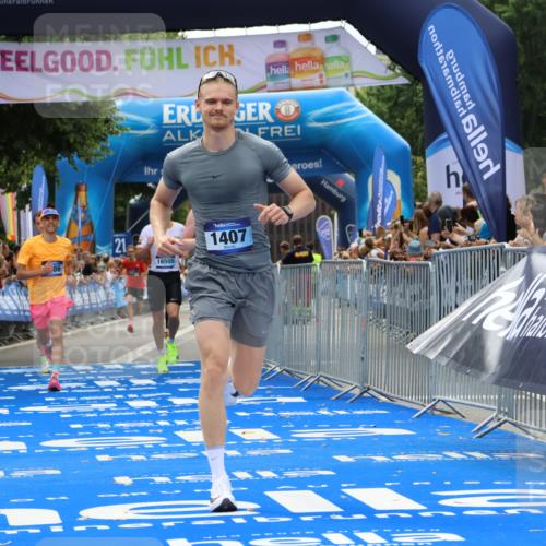 29.06.2025 - hella hamburg halbmarathon Strokosch-Dieckow http://msf.ph/oto/8350036 29.06.2025 10:32:01 Ziel 1407, 1686, 4129, 4698, 6619, 11150, 11199, 11370, 15826, 16505, 16736 meine-sportfotos.de
