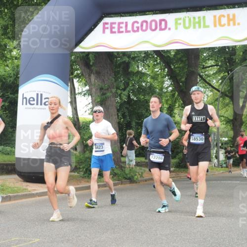 29.06.2025 - hella hamburg halbmarathon KatJ http://msf.ph/oto/8350159 29.06.2025 10:50:38 Zwischen KM18-KM19 2810, 3199, 3663, 4389, 5511, 8423 meine-sportfotos.de