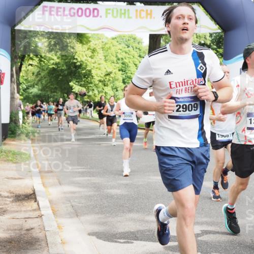 29.06.2025 - hella hamburg halbmarathon MichiJ http://msf.ph/oto/8350183 29.06.2025 10:41:04 Zwischen KM18-KM19 1030, 1482, 1727, 1870, 2070, 2346, 2910, 3096, 3819, 5259, 5866, 6942, 7864, 8487, 8973, 9142, 9227, 10040, 12909, 13397, 13997, 14036, 14592, 15980, 18134, 18590, 18715, 18720, 19067 meine-sportfotos.de