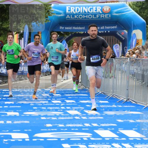 29.06.2025 - hella hamburg halbmarathon Strokosch-Dieckow http://msf.ph/oto/8350280 29.06.2025 10:31:53 Ziel 1407, 3935, 4129, 4698, 6619, 10927, 11199, 11929 meine-sportfotos.de