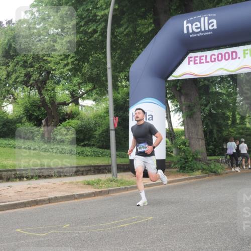 29.06.2025 - hella hamburg halbmarathon KatJ http://msf.ph/oto/8350330 29.06.2025 10:21:08 Zwischen KM18-KM19 4698, 5746 meine-sportfotos.de