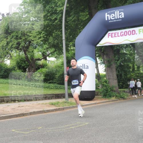 29.06.2025 - hella hamburg halbmarathon KatJ http://msf.ph/oto/8350350 29.06.2025 10:21:08 Zwischen KM18-KM19 4698, 5746 meine-sportfotos.de