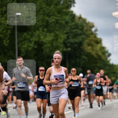 29.06.2025 - hella hamburg halbmarathon Dr. Thomas Lammeyer http://msf.ph/oto/8350352 29.06.2025 10:40:45 Kennedybrücke 1008, 1010, 1224, 3401, 3699, 3895, 4245, 4937, 5171, 5246, 5540, 5747, 5809, 5919, 6184, 6359, 6417, 7632, 8530, 8581, 9229, 9295, 9432, 9694, 9701, 9806, 10123, 10487, 10531, 10577, 10984 meine-sportfotos.de