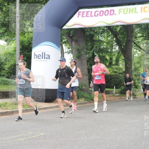 29.06.2025 - hella hamburg halbmarathon KatJ http://msf.ph/oto/8350382 29.06.2025 10:50:43 Zwischen KM18-KM19 2810, 4389, 5511, 8423 meine-sportfotos.de