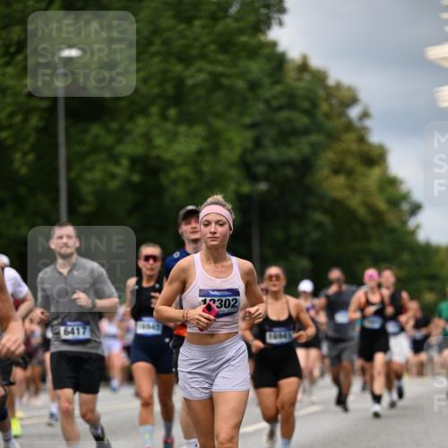 29.06.2025 - hella hamburg halbmarathon Dr. Thomas Lammeyer http://msf.ph/oto/8350386 29.06.2025 10:40:45 Kennedybrücke 1008, 1010, 1224, 3401, 3699, 3895, 4245, 4937, 5171, 5246, 5540, 5747, 5809, 5919, 6184, 6359, 6417, 7632, 8530, 8581, 9229, 9295, 9432, 9694, 9701, 9806, 10123, 10487, 10531, 10577, 10984 meine-sportfotos.de