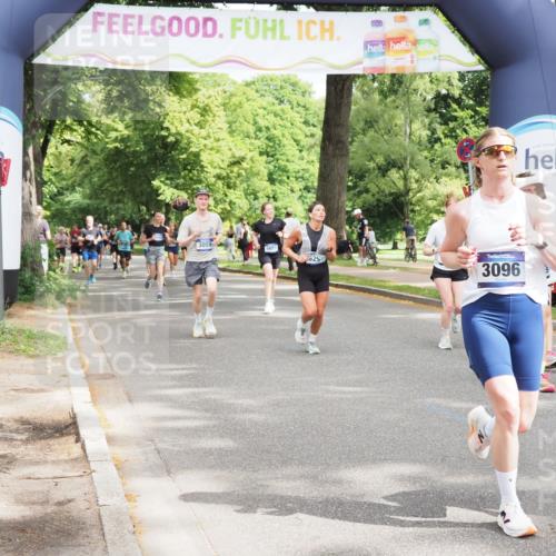 29.06.2025 - hella hamburg halbmarathon MichiJ http://msf.ph/oto/8350433 29.06.2025 10:41:05 Zwischen KM18-KM19 1030, 1482, 1727, 1870, 2346, 2518, 2910, 3096, 3819, 5259, 5866, 6942, 7864, 8487, 8973, 9142, 9227, 10040, 12909, 13397, 14036, 14592, 15980, 18134, 18590, 18715, 18720, 19067 meine-sportfotos.de