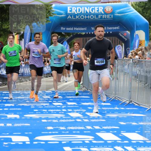 29.06.2025 - hella hamburg halbmarathon Strokosch-Dieckow http://msf.ph/oto/8350436 29.06.2025 10:31:54 Ziel 1407, 3935, 4129, 4698, 6619, 10927, 11199, 11929 meine-sportfotos.de