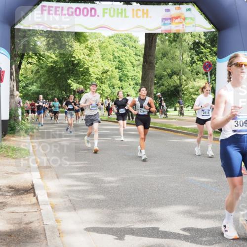 29.06.2025 - hella hamburg halbmarathon MichiJ http://msf.ph/oto/8350454 29.06.2025 10:41:06 Zwischen KM18-KM19 1030, 1482, 1727, 1870, 2346, 2518, 2910, 3096, 3819, 5259, 5866, 6294, 6629, 6942, 7864, 8487, 8973, 9142, 9227, 10040, 12632, 12909, 13397, 14036, 14592, 18134, 18590, 18715, 18720, 19067 meine-sportfotos.de