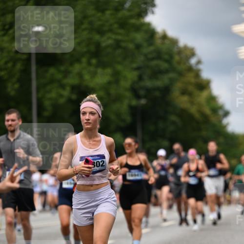 29.06.2025 - hella hamburg halbmarathon Dr. Thomas Lammeyer http://msf.ph/oto/8350483 29.06.2025 10:40:46 Kennedybrücke 1008, 1010, 1224, 3401, 3699, 3895, 4245, 4937, 5171, 5246, 5540, 5747, 5809, 5919, 6184, 6359, 6417, 7632, 8530, 8581, 9229, 9295, 9432, 9694, 9701, 9806, 10123, 10487, 10531, 10577, 10984 meine-sportfotos.de