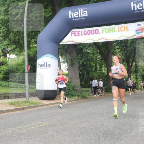 29.06.2025 - hella hamburg halbmarathon KatJ http://msf.ph/oto/8350486 29.06.2025 10:21:11 Zwischen KM18-KM19 4129, 4698, 5187, 5746 meine-sportfotos.de