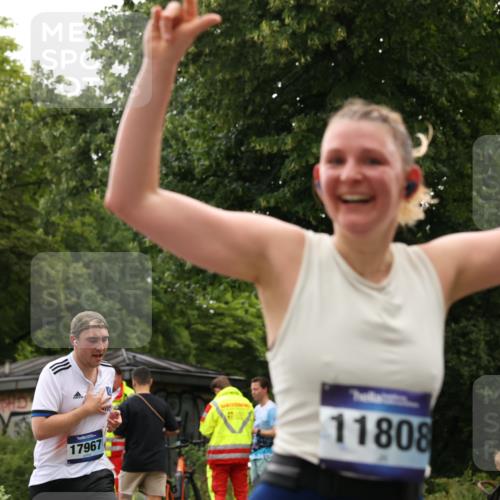 29.06.2025 - hella hamburg halbmarathon Yannick Fuchs http://msf.ph/oto/8350516 29.06.2025 10:52:42 20KM 1642, 1946, 1951, 2027, 2159, 2619, 2711, 2855, 2996, 5084, 5675, 6208, 6636, 6860, 7659, 8089, 8392, 8929, 9156, 9353, 9553, 9555, 9835, 10268, 10518, 10539, 10915, 11605, 11808, 12734, 12735, 12809, 13407, 13654, 14355, 14631, 14673, 14914, 15263, 16206, 16409, 16922, 16924, 17665, 17782, 17810, 17814, 17839, 17852, 17931, 17967, 18112, 18232, 18556, 18682, 18730, 18833, 18954, 18985, 19002, 19003 meine-sportfotos.de
