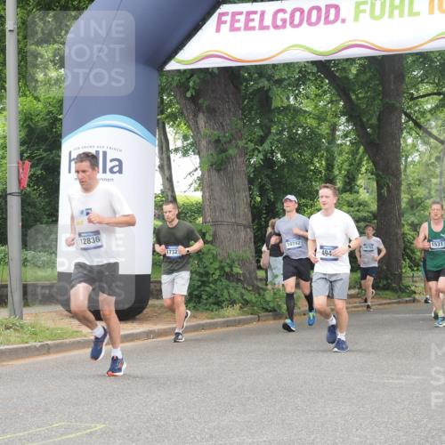 29.06.2025 - hella hamburg halbmarathon KatJ http://msf.ph/oto/8350615 29.06.2025 10:50:49 Zwischen KM18-KM19 1531, 4945, 6966 meine-sportfotos.de