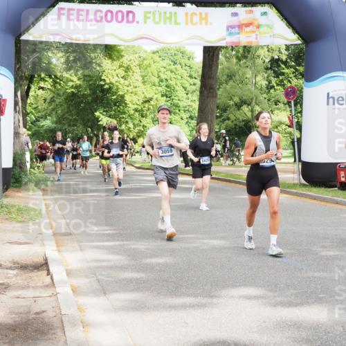 29.06.2025 - hella hamburg halbmarathon MichiJ http://msf.ph/oto/8350635 29.06.2025 10:41:07 Zwischen KM18-KM19 1030, 1482, 1870, 2346, 2518, 2910, 3059, 3096, 3819, 5259, 5866, 6294, 6629, 7864, 8487, 8973, 9142, 9227, 10040, 12632, 12909, 13397, 14036, 14592, 18134, 18590, 18715, 19067 meine-sportfotos.de