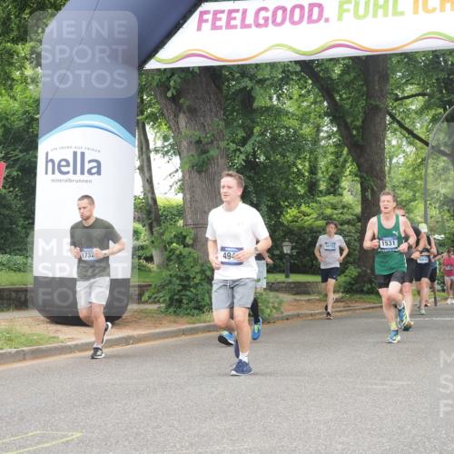 29.06.2025 - hella hamburg halbmarathon KatJ http://msf.ph/oto/8350650 29.06.2025 10:50:50 Zwischen KM18-KM19 1531, 4945, 6966 meine-sportfotos.de