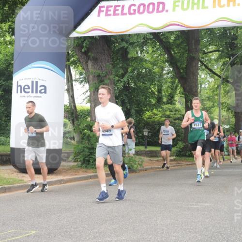 29.06.2025 - hella hamburg halbmarathon KatJ http://msf.ph/oto/8350664 29.06.2025 10:50:50 Zwischen KM18-KM19 1531, 4945, 6966 meine-sportfotos.de