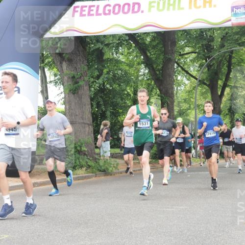 29.06.2025 - hella hamburg halbmarathon KatJ http://msf.ph/oto/8350719 29.06.2025 10:50:51 Zwischen KM18-KM19 1531, 4945, 6966 meine-sportfotos.de