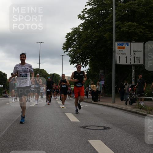29.06.2025 - hella hamburg halbmarathon Yannick Fuchs http://msf.ph/oto/8350861 29.06.2025 10:52:44 20KM 1642, 1946, 1951, 2027, 2159, 2619, 2711, 2855, 2996, 5084, 6208, 6636, 6860, 7659, 8089, 8392, 8929, 9156, 9353, 9553, 9555, 9835, 10268, 10518, 10539, 10915, 11605, 11808, 12734, 12735, 12809, 13407, 13654, 14355, 14631, 14673, 14914, 15263, 16206, 16409, 16922, 16924, 17665, 17782, 17810, 17814, 17839, 17852, 17931, 17967, 18112, 18232, 18556, 18682, 18730, 18833, 18954, 19002, 19003 meine-sportfotos.de