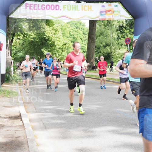 29.06.2025 - hella hamburg halbmarathon MichiJ http://msf.ph/oto/8351329 29.06.2025 10:41:15 Zwischen KM18-KM19 1422, 1442, 2630, 3059, 4587, 6374, 8698, 9922, 11789, 14702, 14909, 15441, 17765, 18380 meine-sportfotos.de