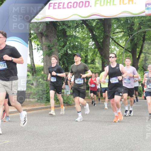 29.06.2025 - hella hamburg halbmarathon KatJ http://msf.ph/oto/8351380 29.06.2025 10:50:57 Zwischen KM18-KM19 1212, 1531, 1733, 2463, 5653 meine-sportfotos.de