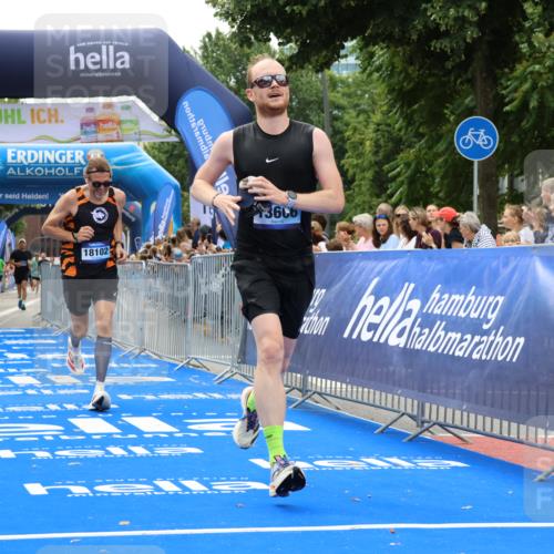 29.06.2025 - hella hamburg halbmarathon Strokosch-Dieckow http://msf.ph/oto/8351393 29.06.2025 10:31:41 Ziel 5187, 7793, 13606, 13617, 15835, 18102 meine-sportfotos.de