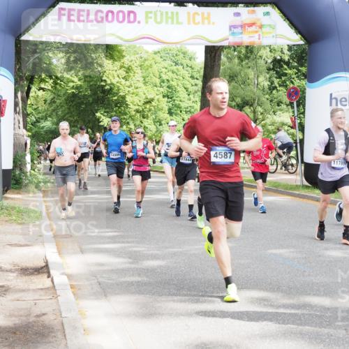 29.06.2025 - hella hamburg halbmarathon MichiJ http://msf.ph/oto/8351418 29.06.2025 10:41:15 Zwischen KM18-KM19 1422, 1442, 2630, 3059, 4587, 6374, 8698, 9922, 11789, 14702, 14909, 15441, 17765, 18380 meine-sportfotos.de