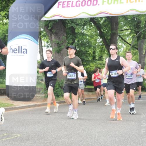 29.06.2025 - hella hamburg halbmarathon KatJ http://msf.ph/oto/8351431 29.06.2025 10:50:57 Zwischen KM18-KM19 1212, 1531, 1733, 2463, 5653 meine-sportfotos.de