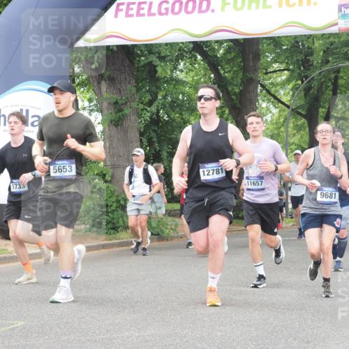 29.06.2025 - hella hamburg halbmarathon KatJ http://msf.ph/oto/8351526 29.06.2025 10:50:58 Zwischen KM18-KM19 1212, 1733, 1851, 2463, 4985, 5653, 7333 meine-sportfotos.de