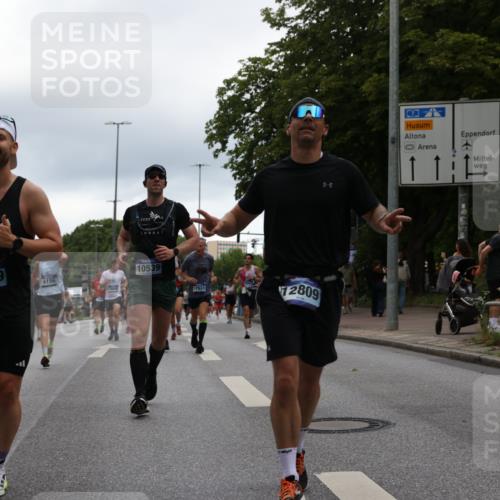 29.06.2025 - hella hamburg halbmarathon Yannick Fuchs http://msf.ph/oto/8351540 29.06.2025 10:52:48 20KM 1285, 1642, 1946, 1951, 2027, 2711, 2855, 5084, 5633, 6208, 6636, 6860, 7476, 7659, 8392, 8929, 9156, 9353, 9553, 9555, 9655, 9835, 10539, 10915, 12809, 13407, 14355, 14375, 14631, 14914, 15263, 16206, 16409, 16563, 16922, 16924, 17346, 17665, 17782, 17810, 17814, 17839, 17852, 17931, 17967, 18112, 18232, 18556, 18682, 18730, 18833, 18954, 19002, 19003 meine-sportfotos.de