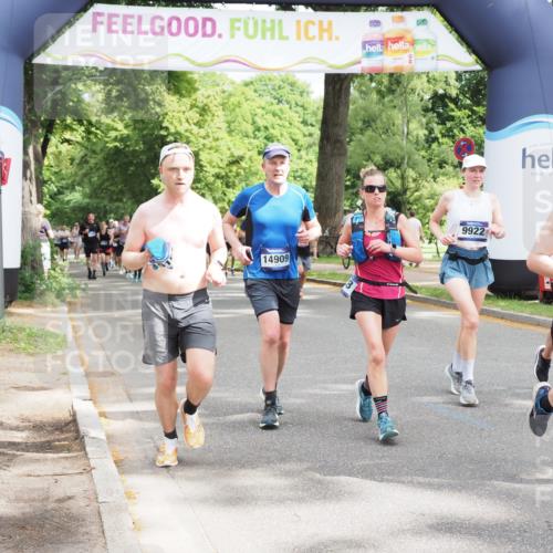 29.06.2025 - hella hamburg halbmarathon MichiJ http://msf.ph/oto/8351605 29.06.2025 10:41:17 Zwischen KM18-KM19 1422, 1442, 2630, 4587, 6374, 6938, 8698, 9922, 11789, 11844, 12186, 13794, 14702, 14909, 15156, 17765, 18380 meine-sportfotos.de
