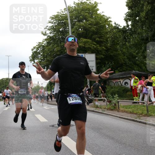 29.06.2025 - hella hamburg halbmarathon Yannick Fuchs http://msf.ph/oto/8351776 29.06.2025 10:52:49 20KM 1285, 1642, 1946, 1951, 2027, 2711, 2855, 5084, 5633, 6208, 6636, 6860, 6997, 7476, 8392, 8929, 9156, 9353, 9553, 9555, 9655, 9835, 10539, 10915, 12809, 13407, 14355, 14375, 14631, 14914, 15263, 15824, 16160, 16206, 16409, 16563, 16922, 16924, 17346, 17665, 17782, 17810, 17814, 17839, 17852, 17931, 17967, 18112, 18232, 18266, 18556, 18682, 18730, 18833, 18954, 19002, 19003 meine-sportfotos.de