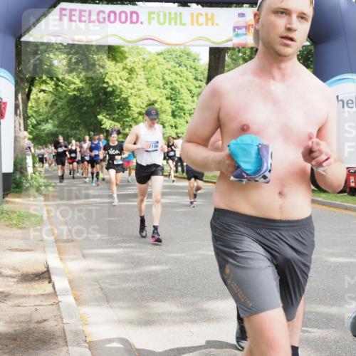 29.06.2025 - hella hamburg halbmarathon MichiJ http://msf.ph/oto/8351819 29.06.2025 10:41:18 Zwischen KM18-KM19 1422, 1442, 2630, 4587, 6374, 6938, 8698, 9060, 9922, 11789, 11844, 12186, 13794, 14702, 14909, 15156, 17765, 18380 meine-sportfotos.de