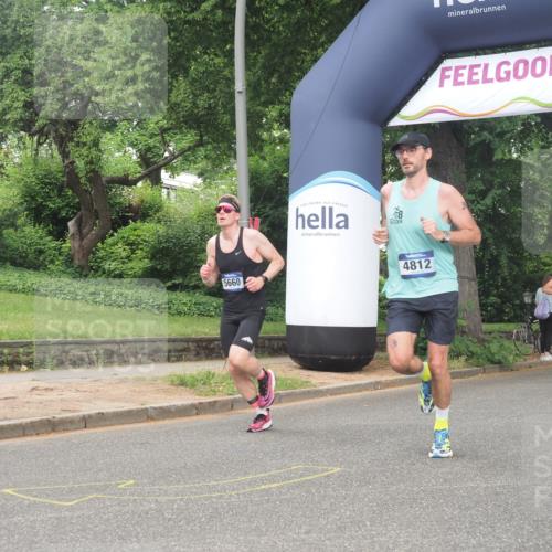 29.06.2025 - hella hamburg halbmarathon KatJ http://msf.ph/oto/8351823 29.06.2025 10:21:22 Zwischen KM18-KM19 1894, 3955, 4812, 5660, 7845 meine-sportfotos.de