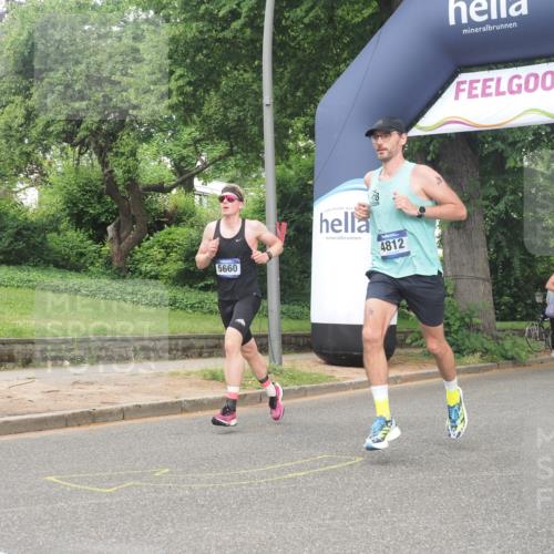29.06.2025 - hella hamburg halbmarathon KatJ http://msf.ph/oto/8351860 29.06.2025 10:21:22 Zwischen KM18-KM19 1894, 3955, 4812, 5660, 7845 meine-sportfotos.de
