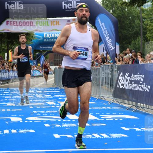 29.06.2025 - hella hamburg halbmarathon Strokosch-Dieckow http://msf.ph/oto/8351976 29.06.2025 10:31:18 Ziel 3955, 4812, 10017, 10298, 11857, 12232, 14450, 14548, 19042, 19118 meine-sportfotos.de