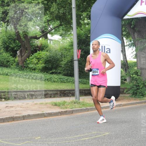 29.06.2025 - hella hamburg halbmarathon KatJ http://msf.ph/oto/8352009 29.06.2025 10:21:24 Zwischen KM18-KM19 1894, 4812, 5660, 7845 meine-sportfotos.de