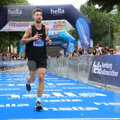 29.06.2025 - hella hamburg halbmarathon Strokosch-Dieckow http://msf.ph/oto/8352031 29.06.2025 10:31:19 Ziel 3955, 4812, 10017, 10298, 11857, 12232, 14450, 14548, 19042, 19118 meine-sportfotos.de