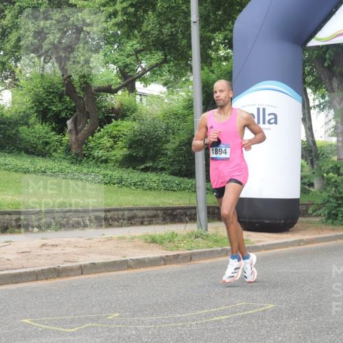 29.06.2025 - hella hamburg halbmarathon KatJ http://msf.ph/oto/8352032 29.06.2025 10:21:24 Zwischen KM18-KM19 1894, 4812, 5660, 7845 meine-sportfotos.de