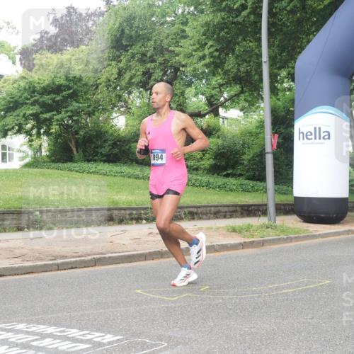 29.06.2025 - hella hamburg halbmarathon KatJ http://msf.ph/oto/8352185 29.06.2025 10:21:25 Zwischen KM18-KM19 1894, 4812, 5660, 7845 meine-sportfotos.de