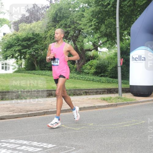 29.06.2025 - hella hamburg halbmarathon KatJ http://msf.ph/oto/8352211 29.06.2025 10:21:25 Zwischen KM18-KM19 1894, 4812, 5660, 7845 meine-sportfotos.de