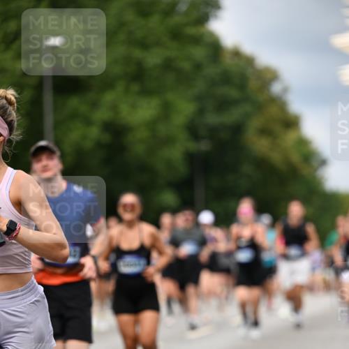 29.06.2025 - hella hamburg halbmarathon Dr. Thomas Lammeyer http://msf.ph/oto/8352346 29.06.2025 10:40:47 Kennedybrücke 1008, 1010, 1224, 3401, 3699, 3895, 4245, 5171, 5246, 5540, 5747, 5809, 5919, 6184, 6359, 6417, 7632, 8530, 8581, 9229, 9295, 9432, 9694, 9701, 9806, 10123, 10487, 10531, 10577, 10984 meine-sportfotos.de