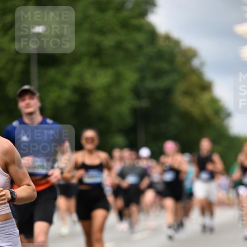 29.06.2025 - hella hamburg halbmarathon Dr. Thomas Lammeyer http://msf.ph/oto/8352418 29.06.2025 10:40:47 Kennedybrücke 1008, 1010, 1224, 3401, 3699, 3895, 4245, 5171, 5246, 5540, 5747, 5809, 5919, 6184, 6359, 6417, 7632, 8530, 8581, 9229, 9295, 9432, 9694, 9701, 9806, 10123, 10487, 10531, 10577, 10984 meine-sportfotos.de