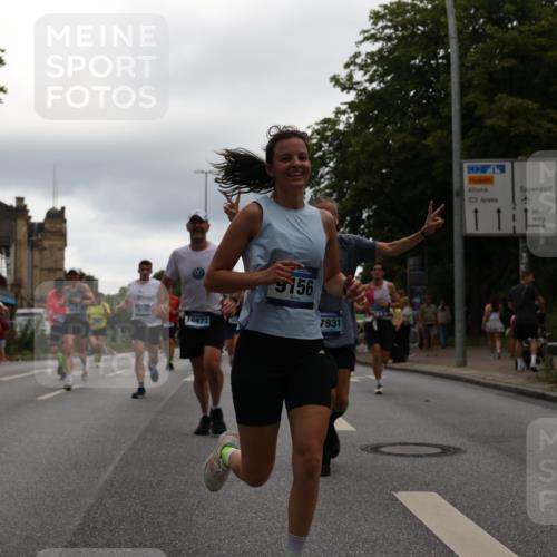 29.06.2025 - hella hamburg halbmarathon Yannick Fuchs http://msf.ph/oto/8352444 29.06.2025 10:52:51 20KM 1285, 1642, 1946, 1951, 2027, 2677, 2711, 2855, 5084, 5347, 5633, 6208, 6636, 6860, 6997, 7476, 8392, 8929, 9156, 9353, 9553, 9555, 9655, 9835, 10539, 10915, 12809, 13407, 14375, 14631, 14914, 15263, 15824, 16160, 16206, 16409, 16563, 16922, 16924, 17017, 17346, 17665, 17782, 17810, 17839, 17852, 17931, 17967, 18112, 18232, 18266, 18556, 18682, 18730, 18833, 18954, 19002, 19003 meine-sportfotos.de