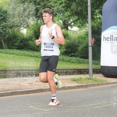 29.06.2025 - hella hamburg halbmarathon KatJ http://msf.ph/oto/8352512 29.06.2025 10:21:29 Zwischen KM18-KM19 1894, 5070, 5660 meine-sportfotos.de