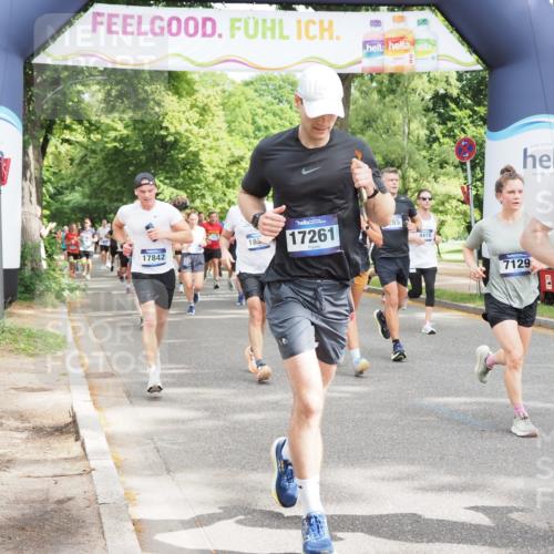 29.06.2025 - hella hamburg halbmarathon MichiJ http://msf.ph/oto/8352813 29.06.2025 10:41:29 Zwischen KM18-KM19 1496, 1628, 2561, 4419, 7129, 7395, 8285, 8316, 8449, 10191, 10192, 10266, 11068, 11747, 13988, 15169, 15300, 15856, 16574, 16985, 17261, 17842, 18514, 18612 meine-sportfotos.de