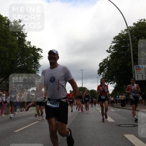 29.06.2025 - hella hamburg halbmarathon Yannick Fuchs http://msf.ph/oto/8352829 29.06.2025 10:52:53 20KM 1285, 1642, 1946, 1951, 2027, 2677, 2855, 5084, 5347, 5633, 6202, 6208, 6636, 6860, 6997, 7476, 8290, 8392, 8929, 9156, 9353, 9655, 9835, 10036, 10539, 10915, 12809, 13407, 14375, 14631, 14914, 15240, 15263, 15824, 16160, 16206, 16409, 16563, 16922, 16924, 17017, 17346, 17782, 17810, 17839, 17852, 17931, 18112, 18153, 18232, 18266, 18327, 18556, 18682, 18730, 18833, 18954, 19002, 19003 meine-sportfotos.de