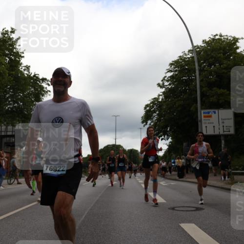 29.06.2025 - hella hamburg halbmarathon Yannick Fuchs http://msf.ph/oto/8352882 29.06.2025 10:52:53 20KM 1285, 1642, 1946, 1951, 2027, 2677, 2855, 5084, 5347, 5633, 6202, 6208, 6636, 6860, 6997, 7476, 8290, 8392, 8929, 9156, 9353, 9655, 9835, 10036, 10539, 10915, 12809, 13407, 14375, 14631, 14914, 15240, 15263, 15824, 16160, 16206, 16409, 16563, 16922, 16924, 17017, 17346, 17782, 17810, 17839, 17852, 17931, 18112, 18153, 18232, 18266, 18327, 18556, 18682, 18730, 18833, 18954, 19002, 19003 meine-sportfotos.de