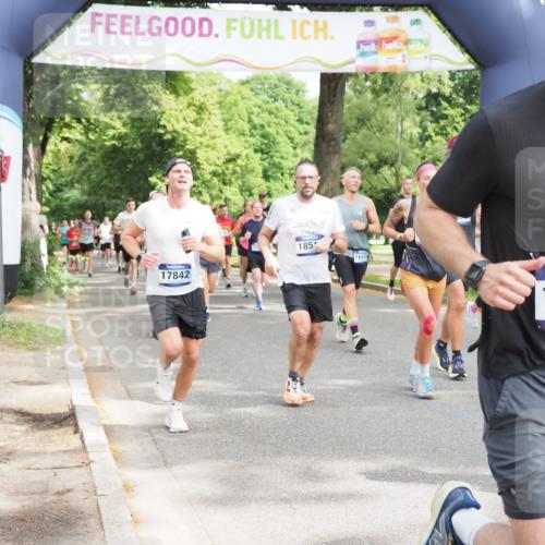 29.06.2025 - hella hamburg halbmarathon MichiJ http://msf.ph/oto/8352890 29.06.2025 10:41:30 Zwischen KM18-KM19 1496, 1628, 2561, 4419, 7129, 8285, 8449, 10191, 10192, 11068, 11231, 11747, 13988, 15169, 15300, 15856, 16574, 16985, 17261, 17842, 18514, 18612 meine-sportfotos.de
